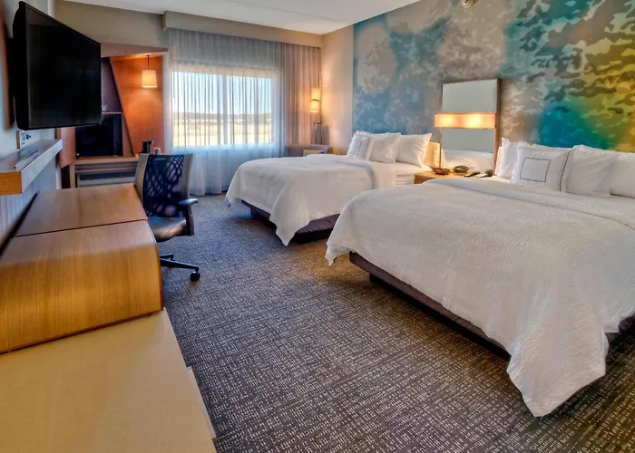Courtyard By Marriott San Marcos