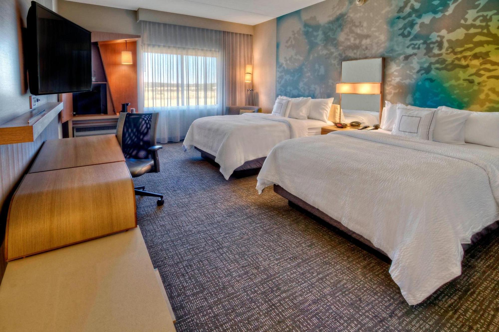 Courtyard By Marriott 3*
