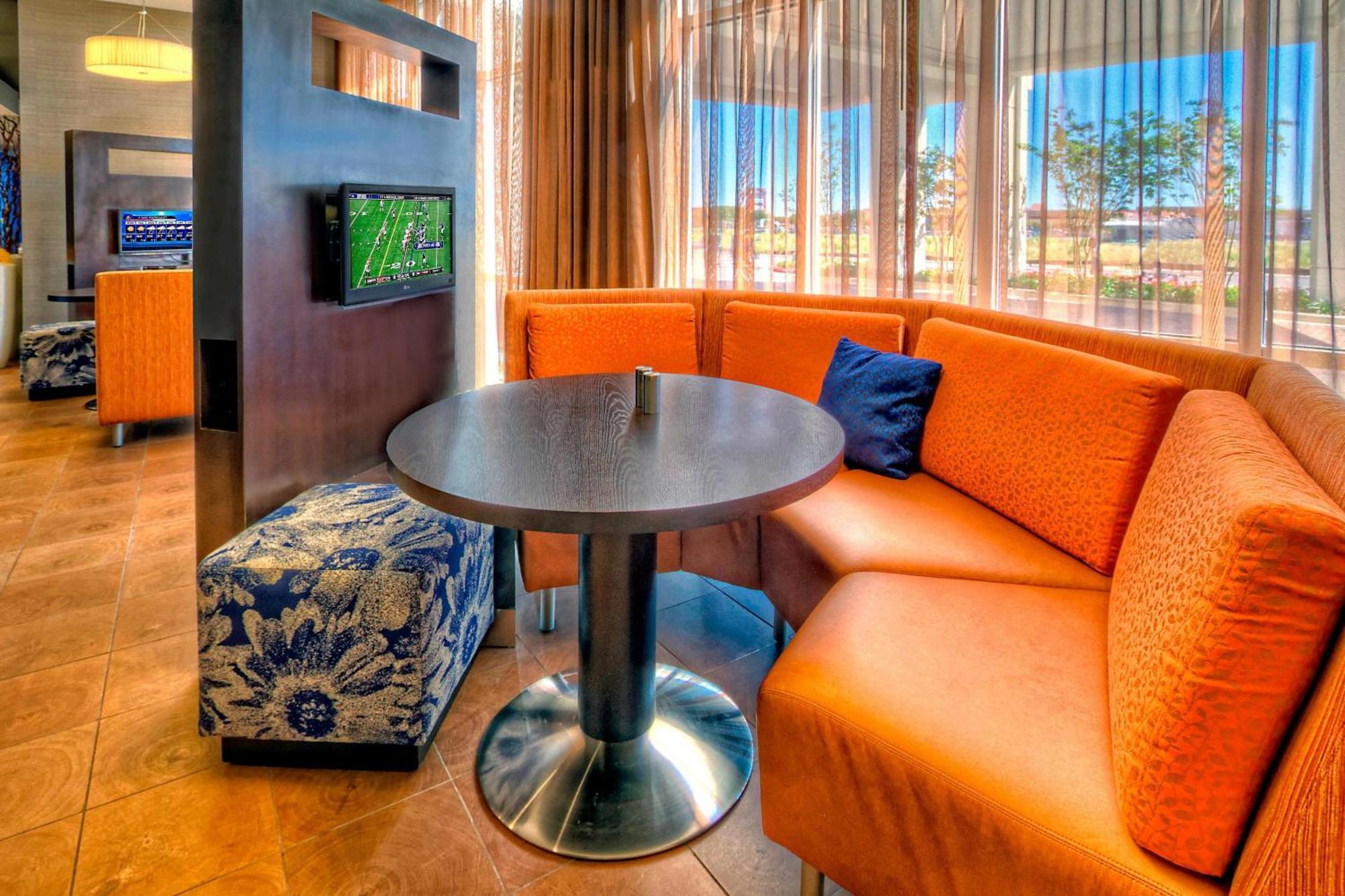 Courtyard By Marriott 3*