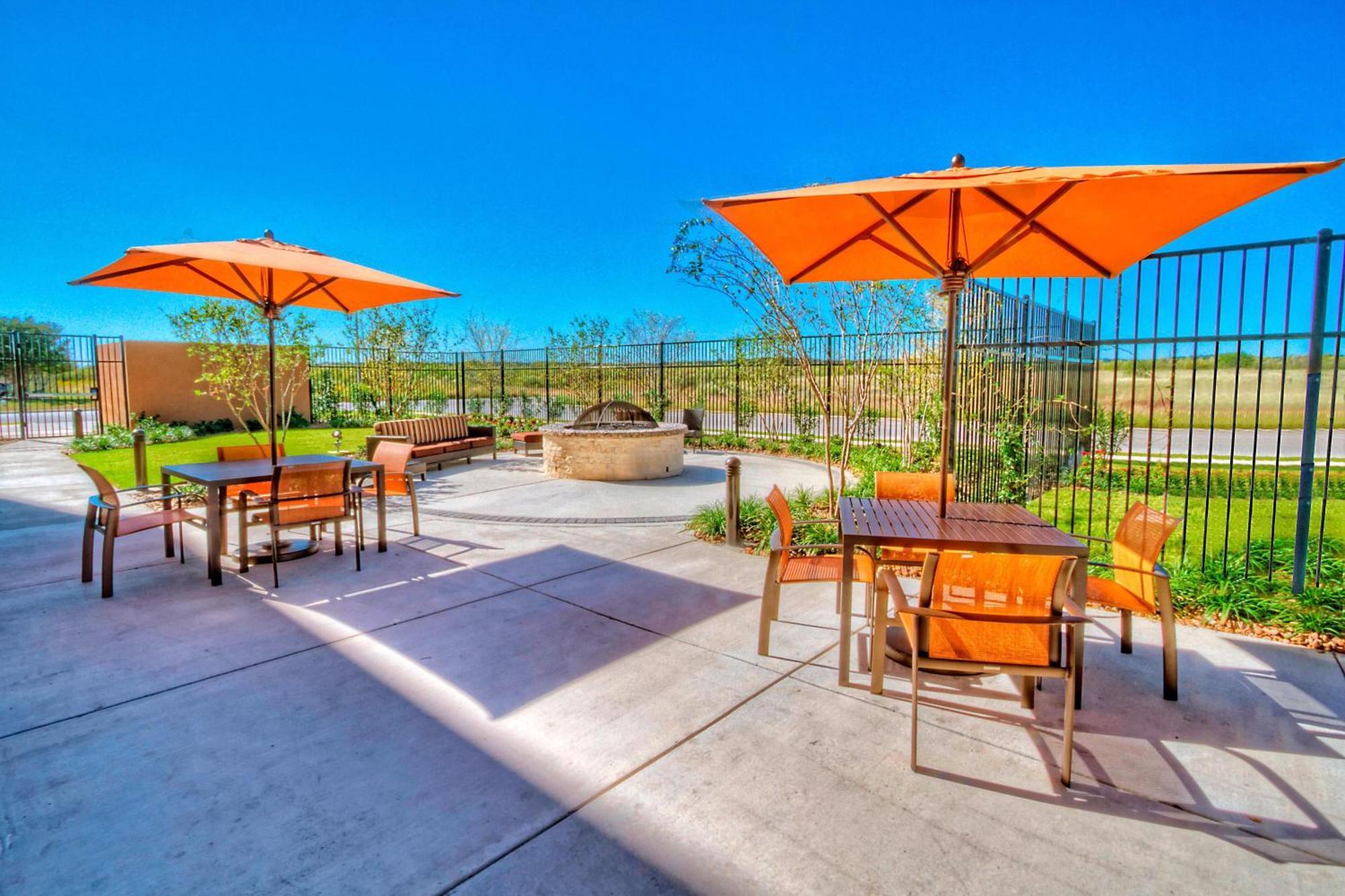 Courtyard By Marriott Hotel San Marcos