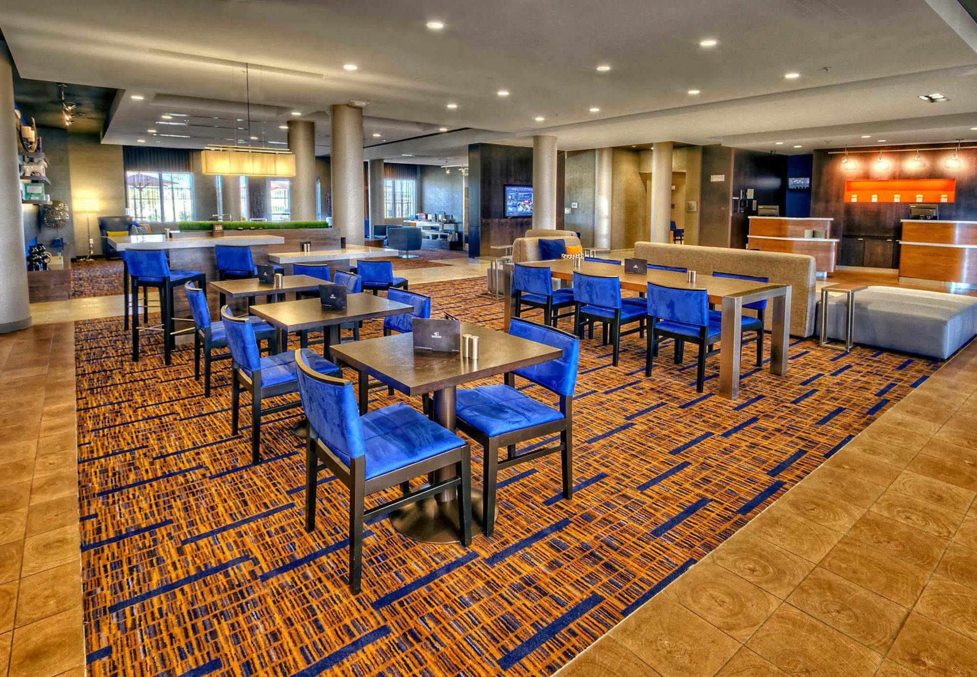 Hotel Courtyard By Marriott
